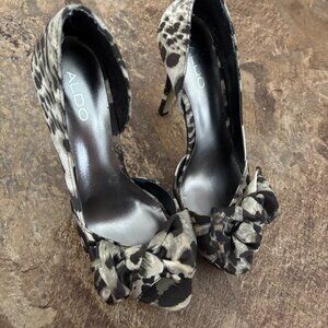 Aldo Size 9 leopard print heels